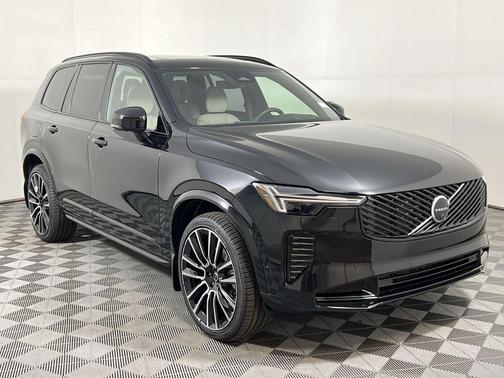 2026 Volvo XC90 B6 Ultra Dark Theme 7-Seater