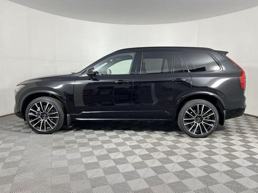 2026 Volvo XC90 B6 Ultra Dark Theme 7-Seater