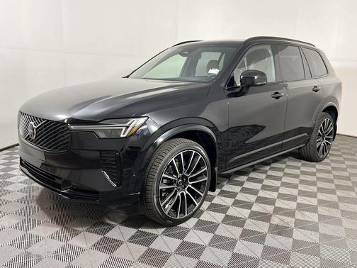 2026 Volvo XC90 B6 Ultra Dark Theme 7-Seater