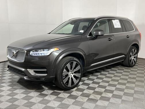 2024 Volvo XC90 B5 Plus Bright Theme