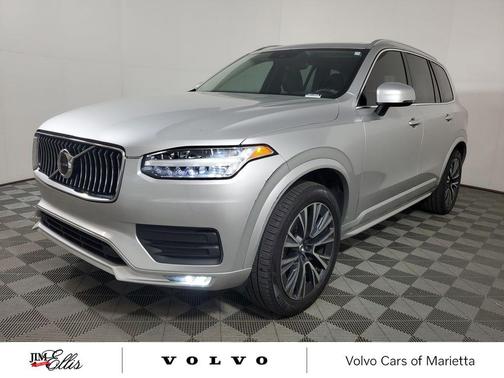 Bright Silver Metallic 2020 Volvo XC90 T6 Momentum