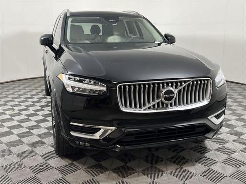 2024 Volvo XC90 B5 Core Bright Theme