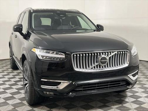 2024 Volvo XC90 B5 Core Bright Theme