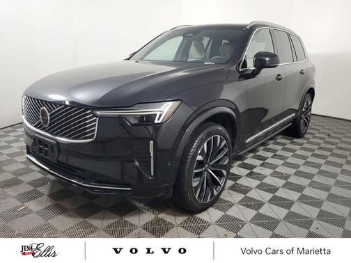 2025 Volvo XC90 B6 Plus 7-Seater