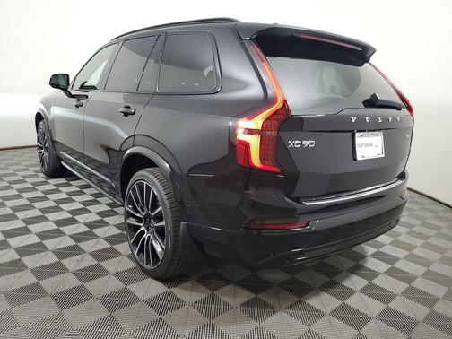 Onyx Black Metallic 2026 Volvo XC90 Ultra Dark Theme, B6 AWD Gas (mild hybrid), Gasoline, 7 Seats