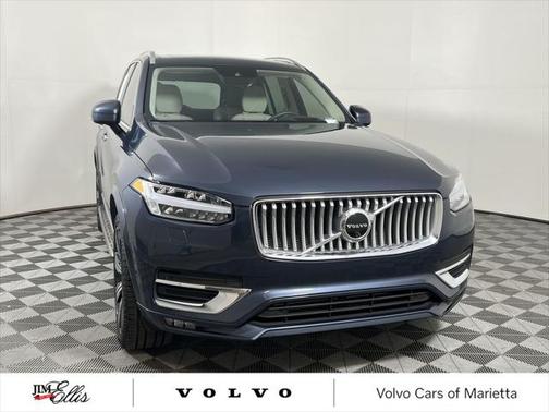 2022 Volvo XC90 T6 Inscription