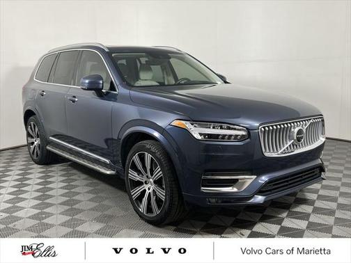 2022 Volvo XC90 T6 Inscription