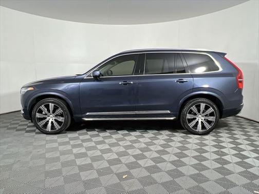 2022 Volvo XC90 T6 Inscription