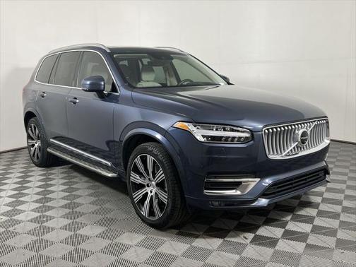 2022 Volvo XC90 T6 Inscription