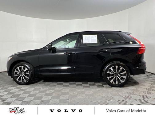 2025 Volvo XC60 B5 Core