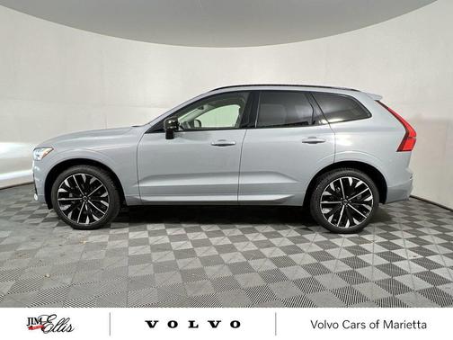 2026 Volvo XC60 B5 Ultra