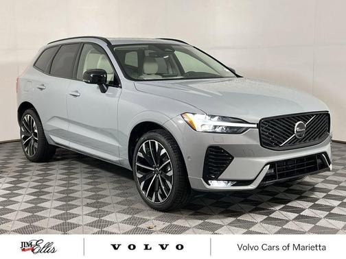 2026 Volvo XC60 B5 Ultra