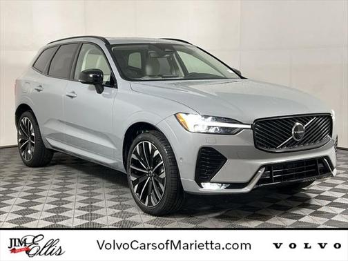 2026 Volvo XC60 B5 Ultra