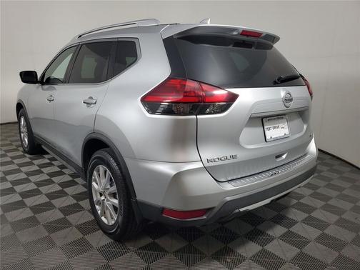 Brilliant Silver 2017 Nissan Rogue SV