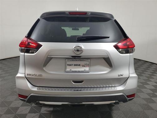 Brilliant Silver 2017 Nissan Rogue SV