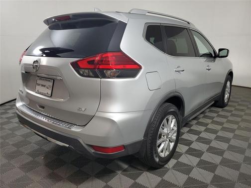 Brilliant Silver 2017 Nissan Rogue SV