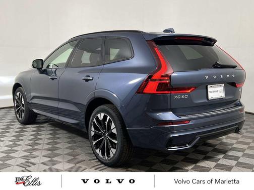 2026 Volvo XC60 B5 Ultra