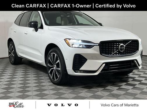 2024 Volvo XC60 B5 Plus Dark Theme