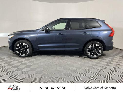 Denim Blue Metallic 2026 Volvo XC60 B5 Plus