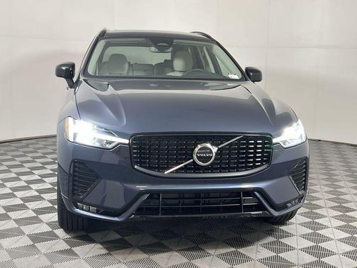 2025 Volvo XC60 B5 Core