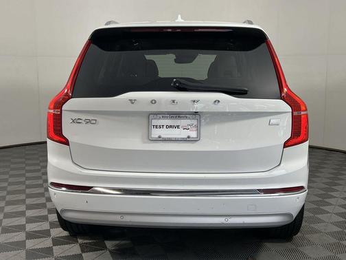 2022 Volvo XC90 Recharge Plug-In Hybrid T8 Inscription Expression 6 Passenger