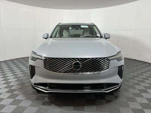 2025 Volvo XC90 Plug-In Hybrid T8 Ultra 7-Seater