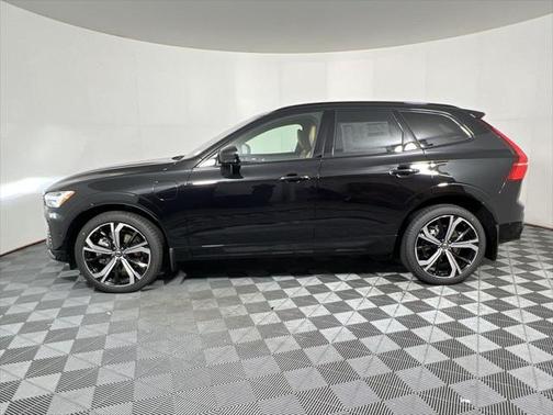 2025 Volvo XC60 Plug-In Hybrid T8 Ultra