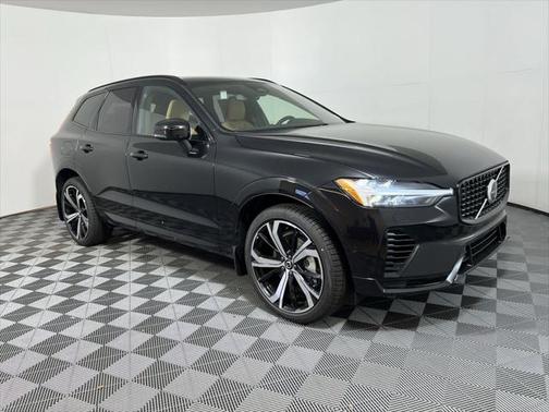 2025 Volvo XC60 Plug-In Hybrid T8 Ultra