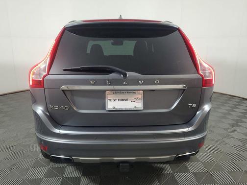 2017 Volvo XC60 T5 Inscription