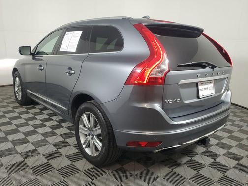 2017 Volvo XC60 T5 Inscription