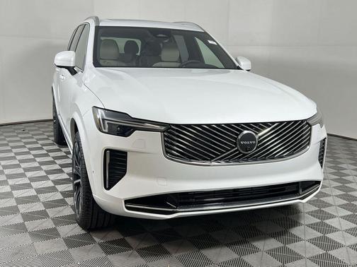 2026 Volvo XC90 Plug-In Hybrid T8 Plus 7-Seater