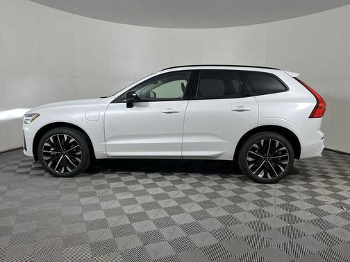 2026 Volvo XC60 Plug-In Hybrid Ultra, T8 AWD Electric/Gasoline, Dark