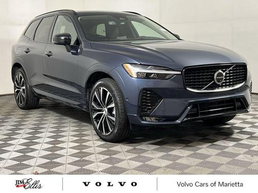 2025 Volvo XC60 B5 Plus