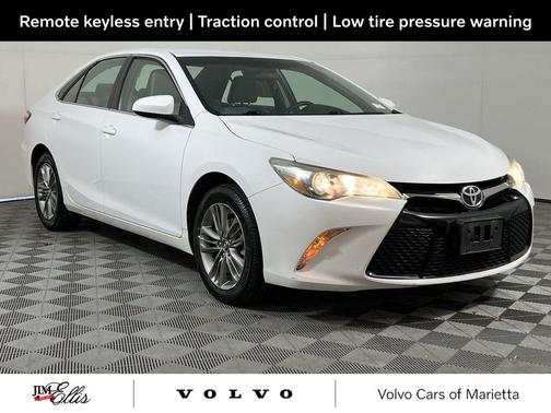 2016 Toyota Camry SE
