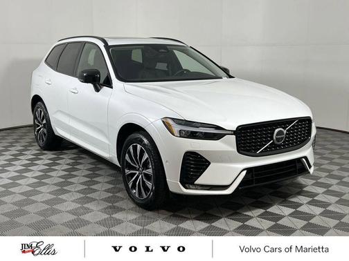 2025 Volvo XC60 B5 Plus