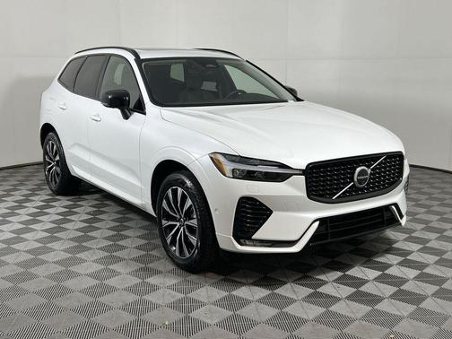 2025 Volvo XC60 B5 Plus