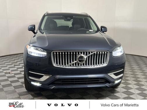 2024 Volvo XC90 B5 Plus Bright Theme