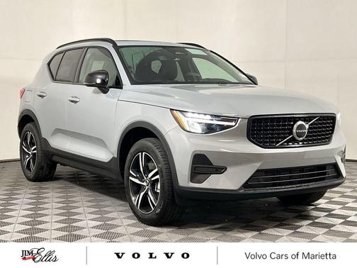 2026 Volvo XC40 B4 Core