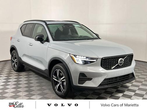 2026 Volvo XC40 B4 Core