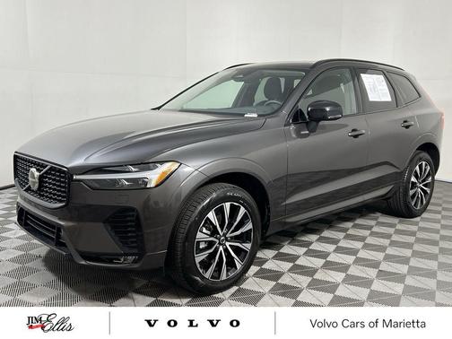 2025 Volvo XC60 B5 Core