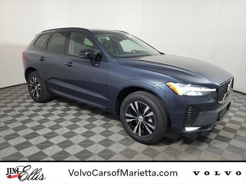 2025 Volvo XC60 B5 Core
