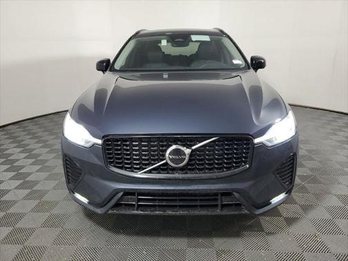 2025 Volvo XC60 B5 Core