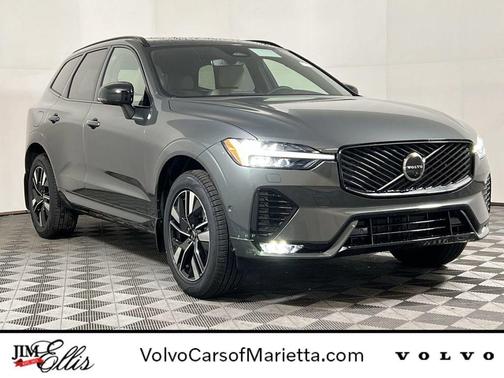 2026 Volvo XC60 B5 Plus