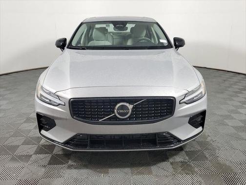2025 Volvo S60 B5 Core