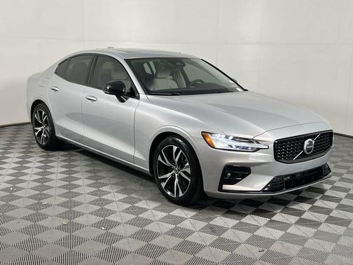 2025 Volvo S60 B5 Core