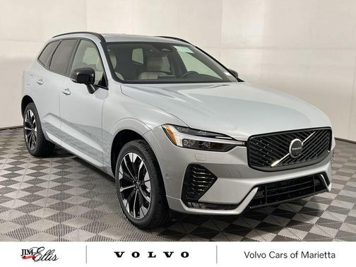 2026 Volvo XC60 B5 Plus