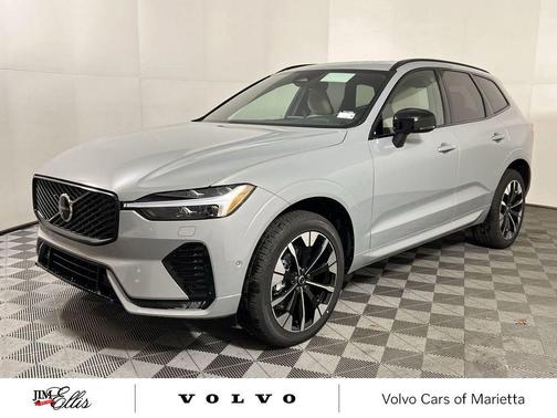 2026 Volvo XC60 B5 Plus