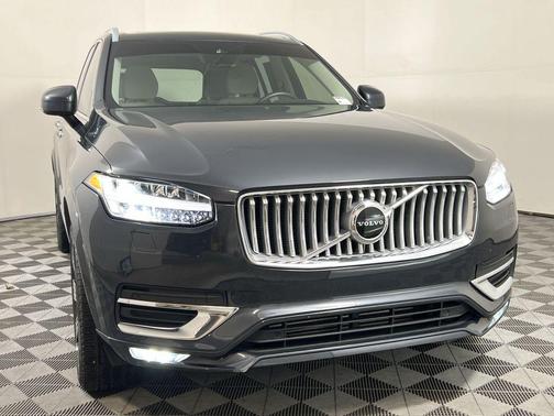 2022 Volvo XC90 T6 Inscription