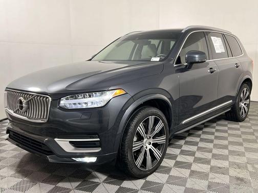 2022 Volvo XC90 T6 Inscription