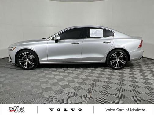 2022 Volvo S60 T5